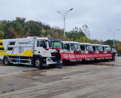 洗掃車批量發車